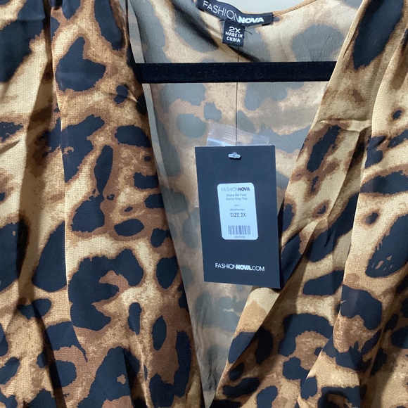 Women’s Black and Brown Combo Top NWT - Picture 4 of 6